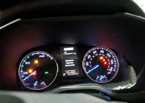 2020 Toyota Rav4 Xle z USA, uszkodzony, nr VIN 2T3RWRFV8LW087742